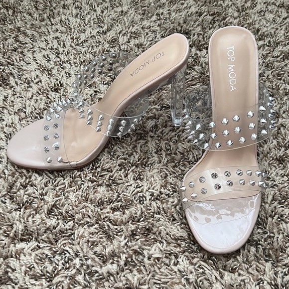 Pink Nude Round Toe Studded Heel - Picture 4 of 9